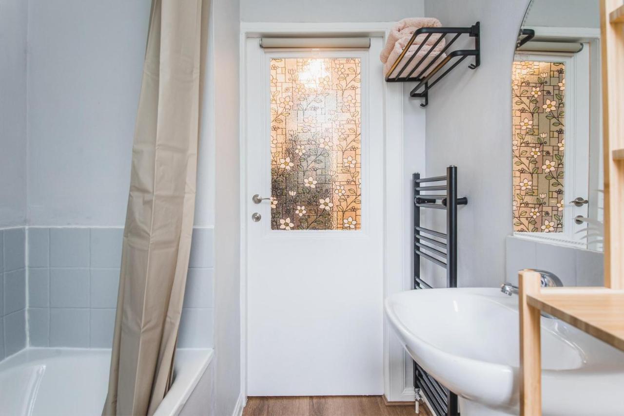 New Sleek 1Bd Edinburgh City Centre Stay Екстериор снимка
